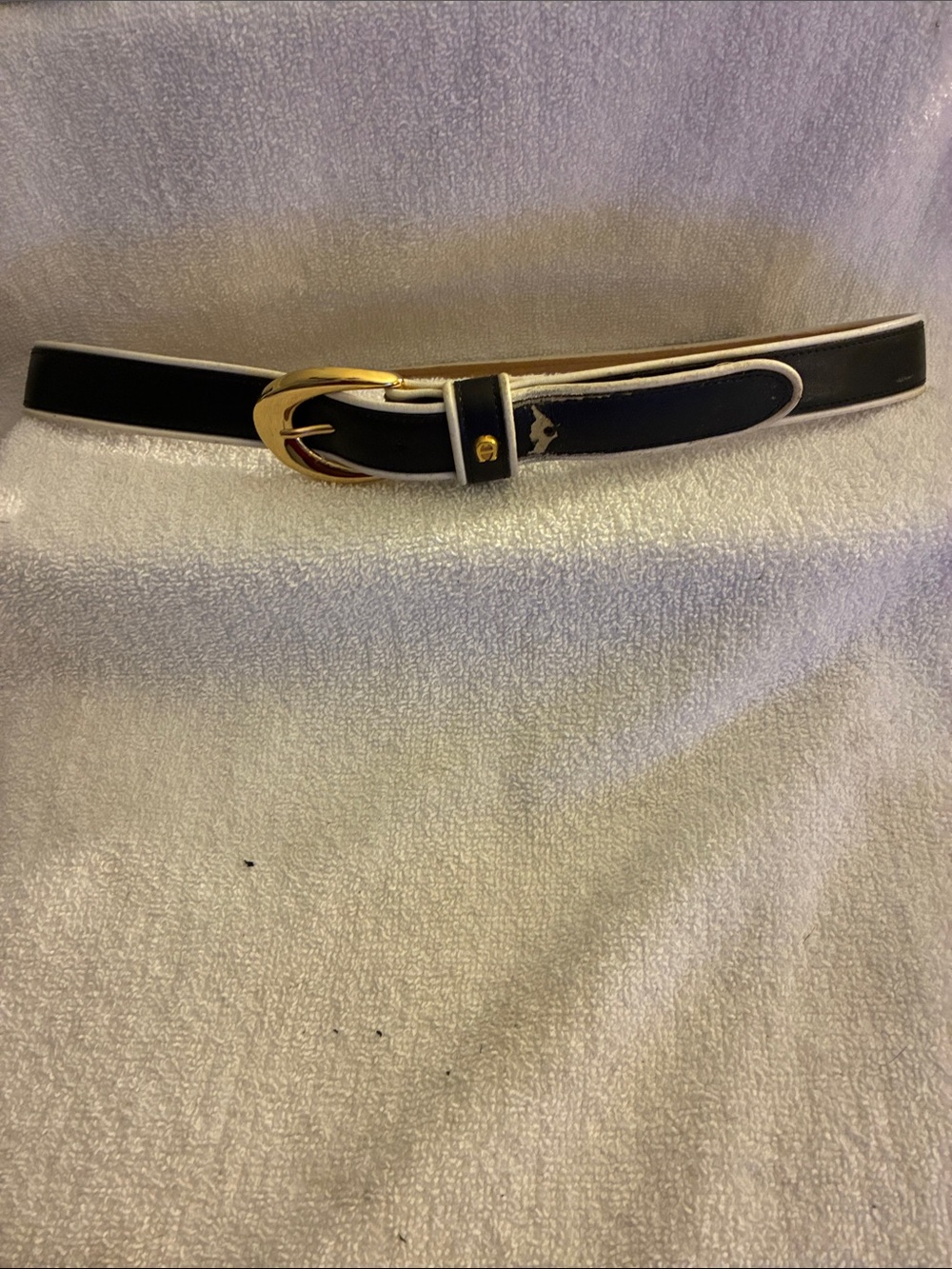 Etienne Aigner Vintage Classic Black Leather Belt w/Gold Buckle -fits waist32-34